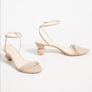 ANTHROPOLOGIE- Guilhermina Sculptural Heel Sandal (Cream)